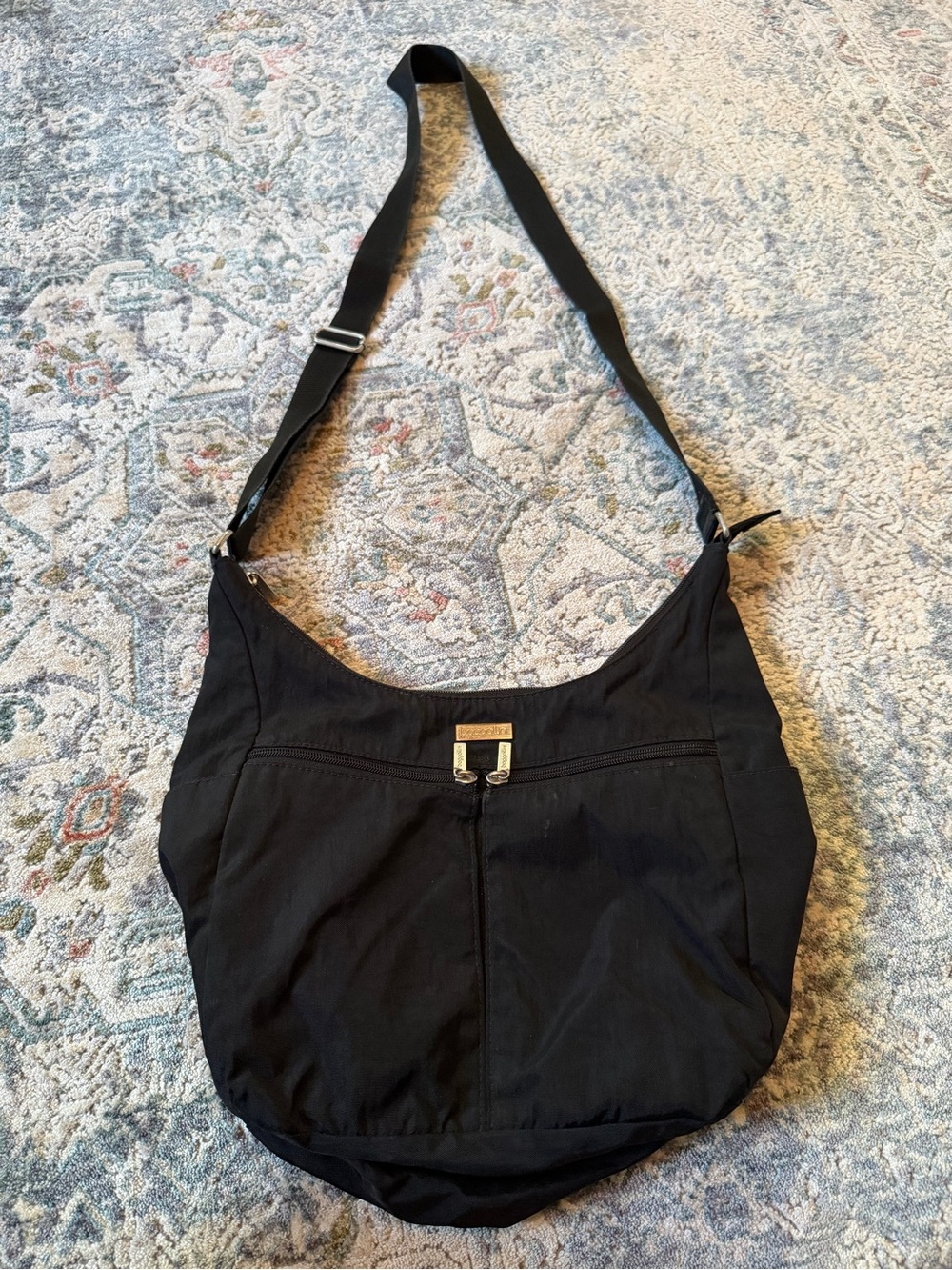 Baggallini Black Nylon Hobo Crossbody Shoulder Bag Multi Pocket Travel Purse